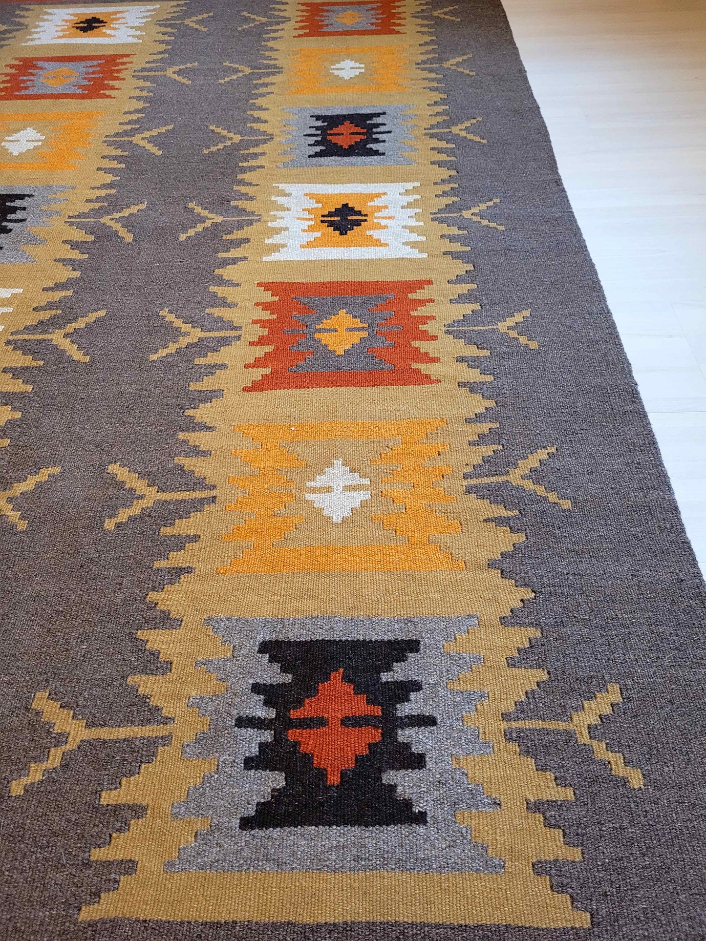 Kilim Qashqai, fein und eng gewebt