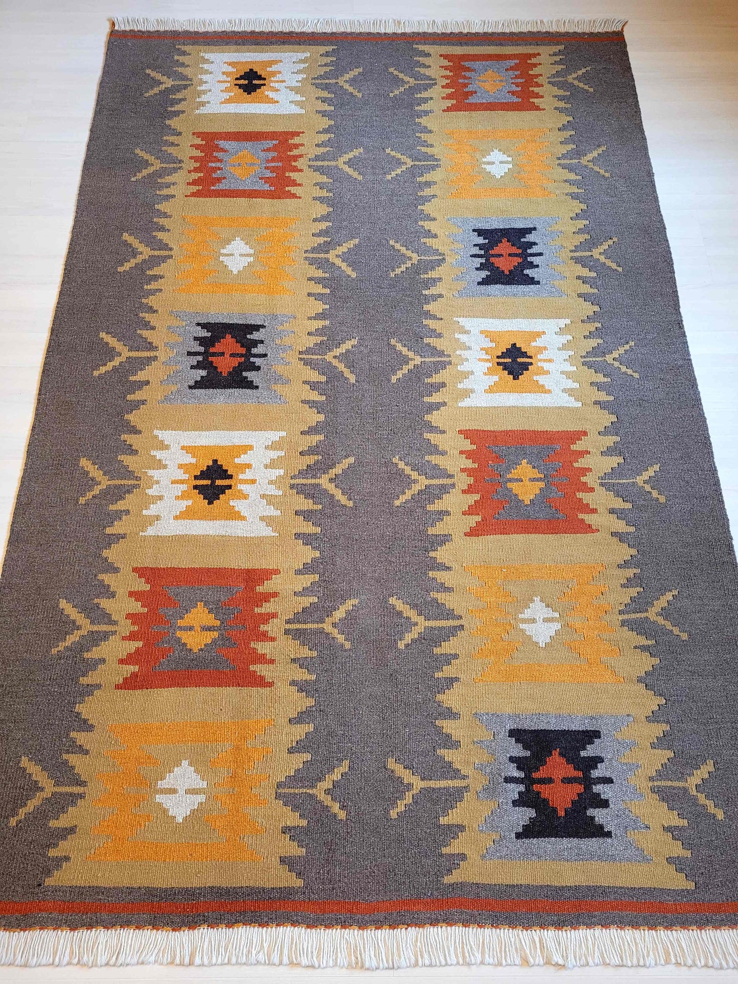 Kilim Qashqai, fein und eng gewebt