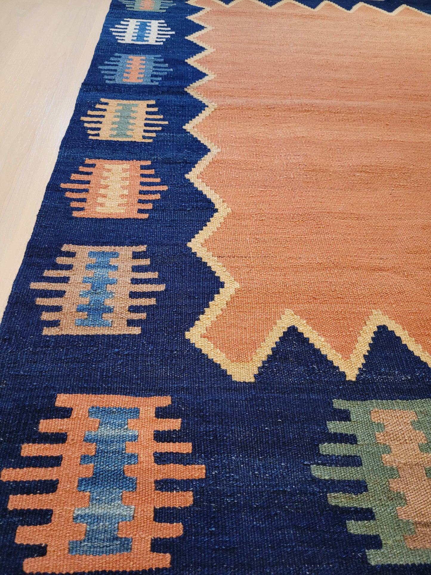 Kilim Qashqai, fein und eng gewebt